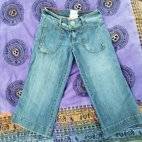 Marlow wide leg jean capris - Picture 4 of 4